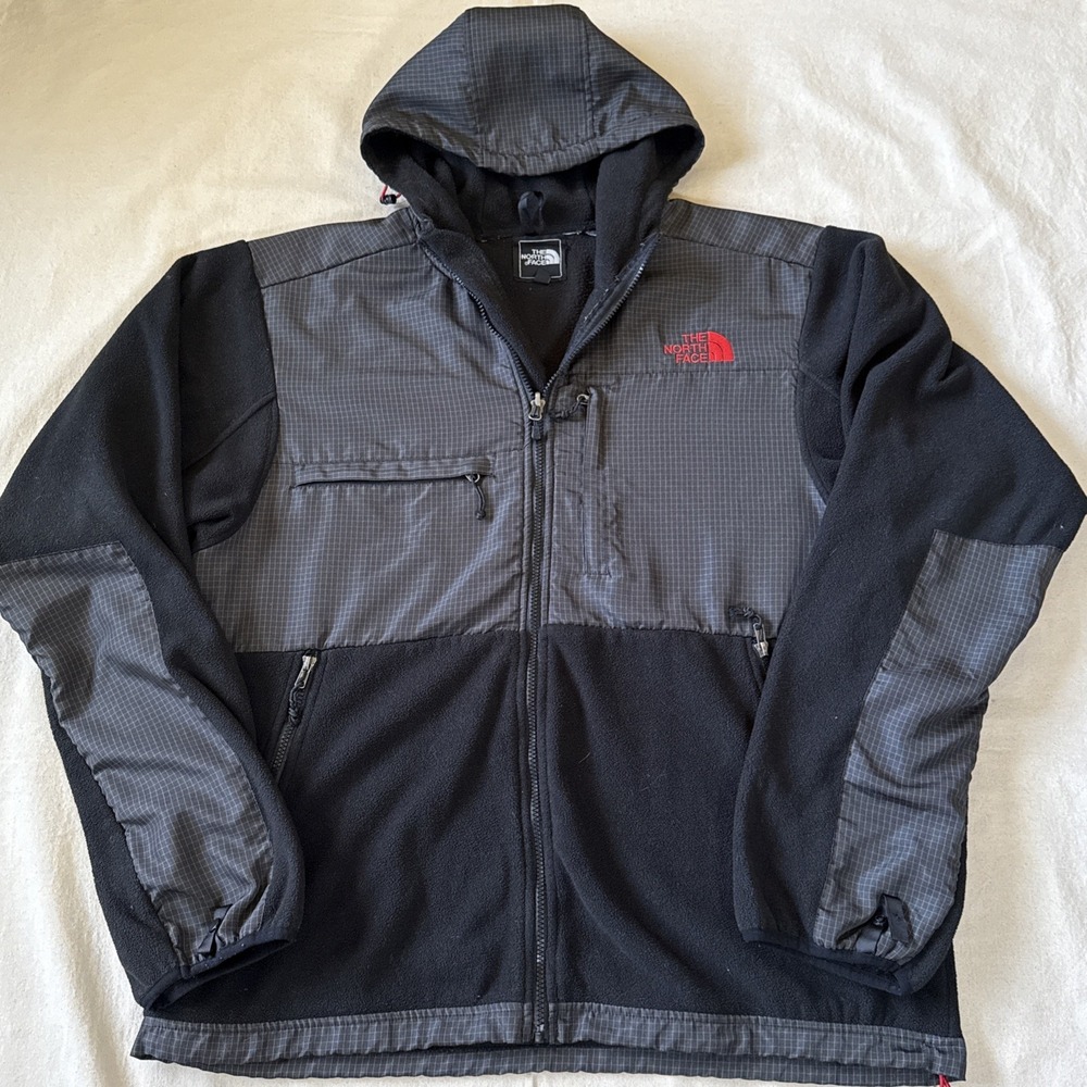 The North Face Denali 2 Fleece Jacket in Red & Black Plaid, Size 4XL